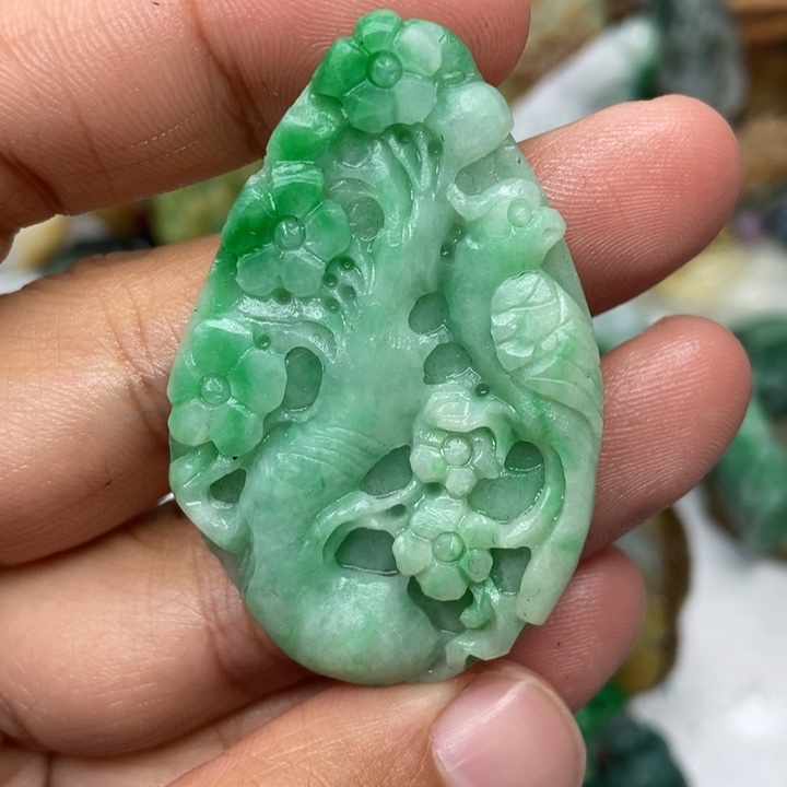 定制翡翠未镶嵌翡翠