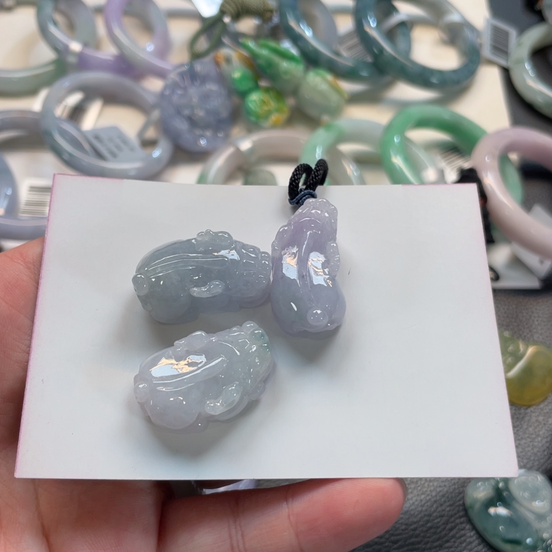 *****翡翠未镶嵌颈饰吊坠多样性