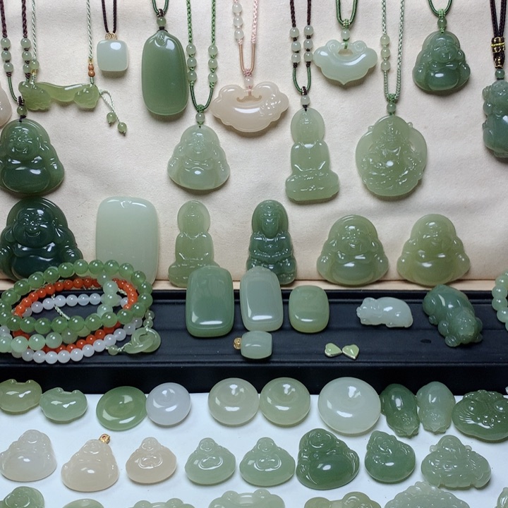 和田玉吊坠未镶嵌