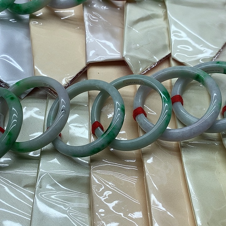 L***N一物一拍，以图为准