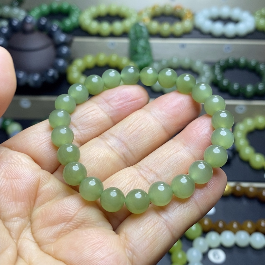 和田玉未镶嵌手串