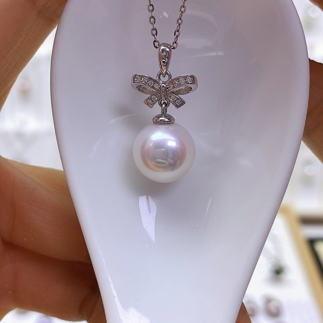 淡水珍珠吊坠(赠链)银S925镶嵌@****)