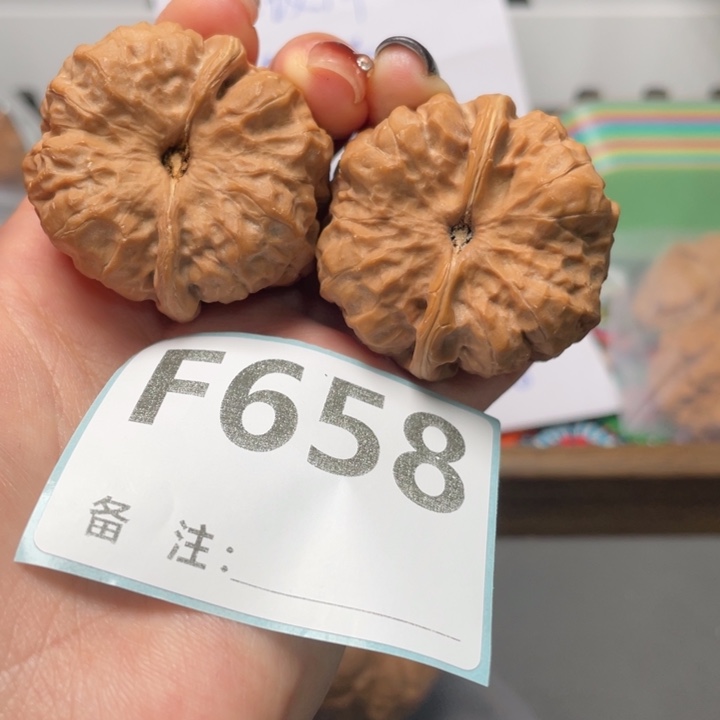 文玩核桃把件红皮肌肉蛙40 41 33