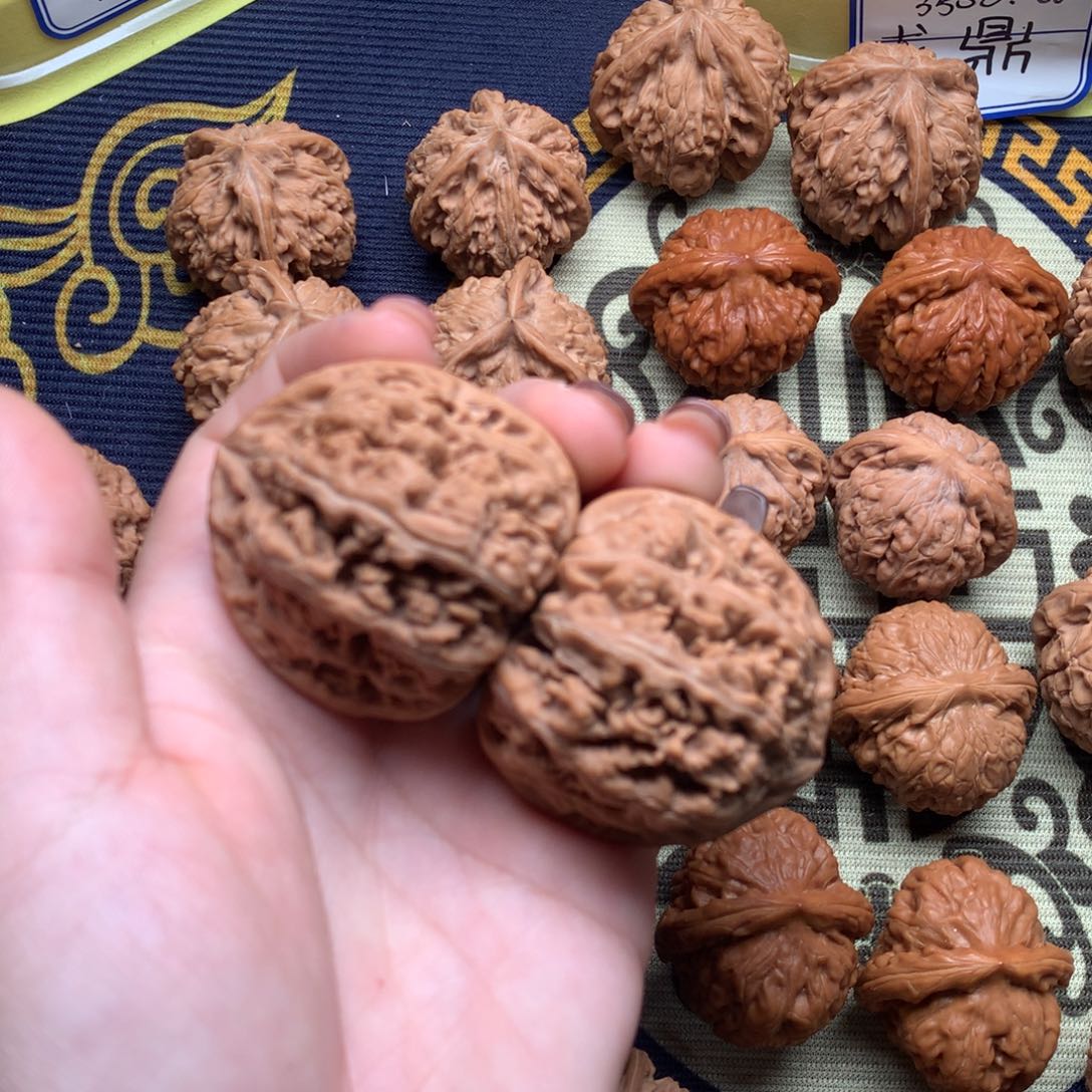 文玩核桃吊坠43大粗筋