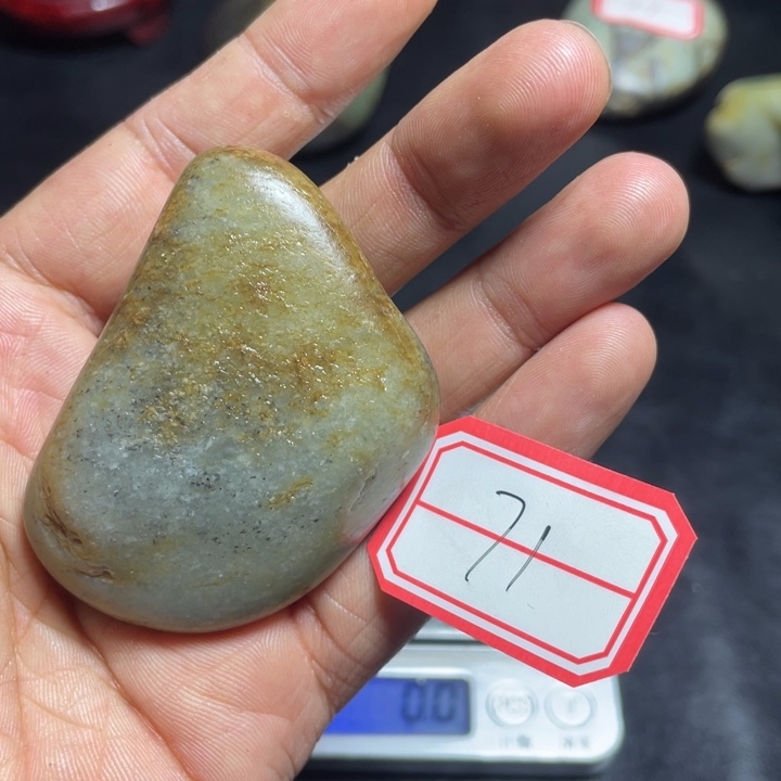 和田玉未镶嵌颈饰71