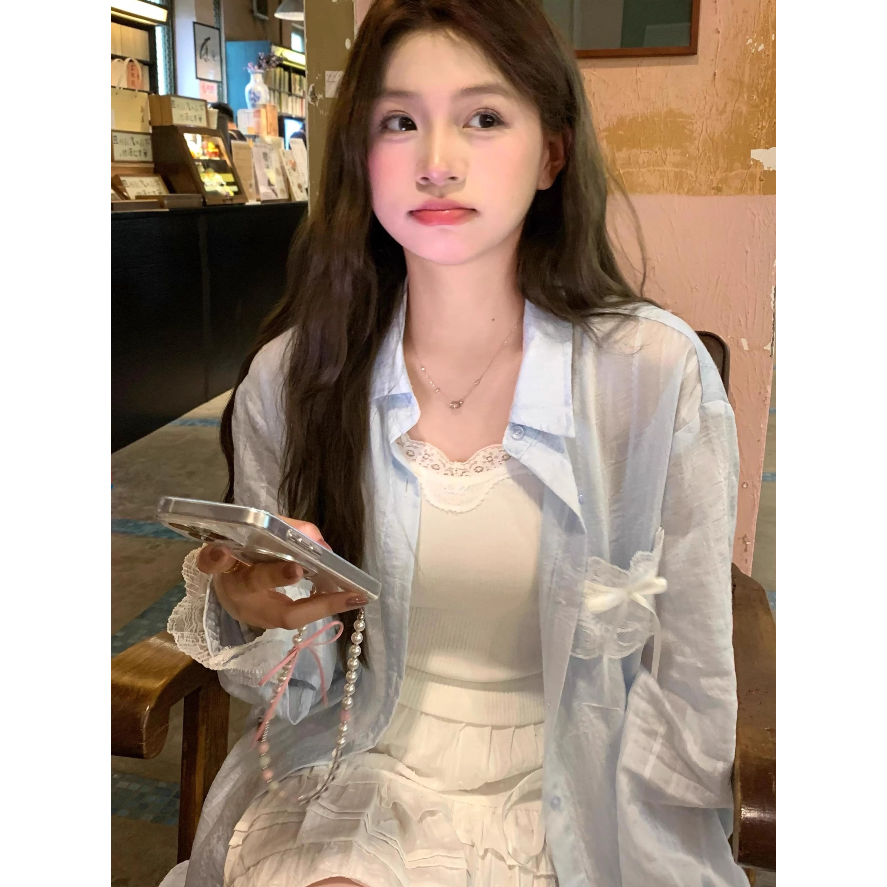 2025蕾丝拼接设计感蓝色衬衫女款夏季薄款冰丝宽松衬衣外套百搭