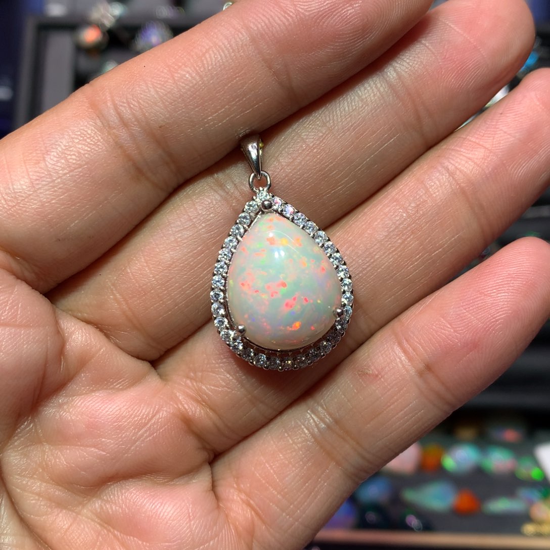 欧泊项链款式银S925镶嵌马*兴