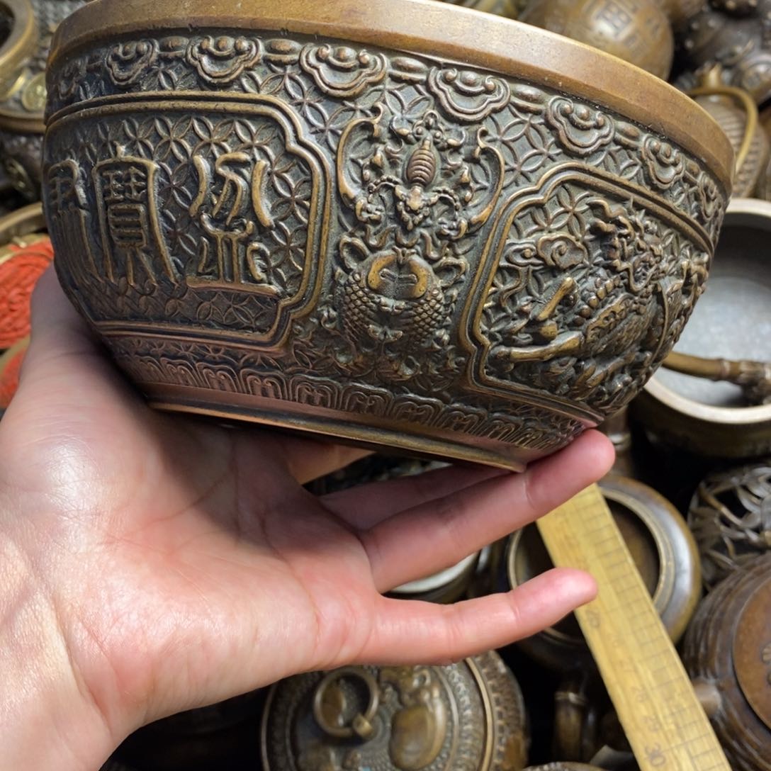 精美铜器做工精良