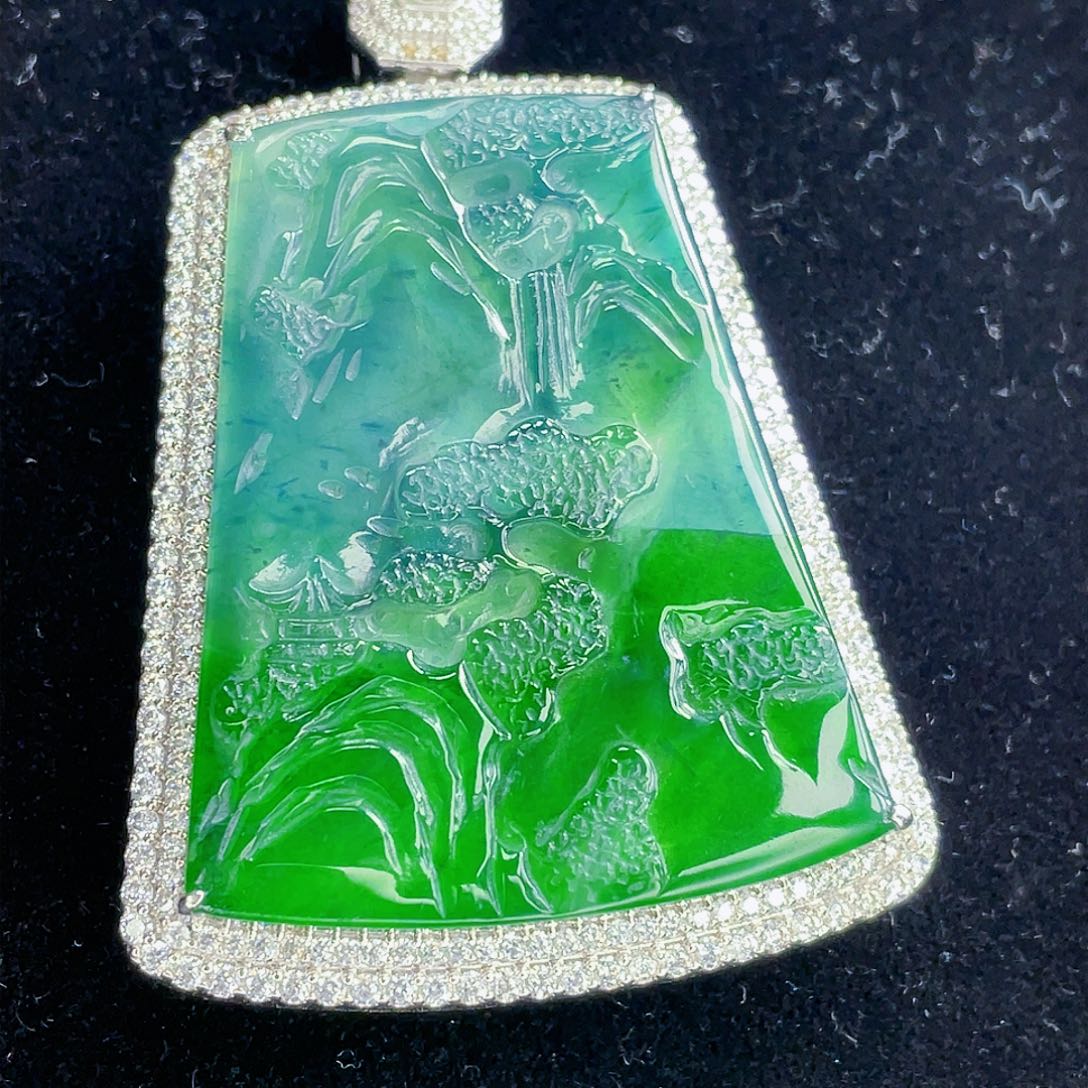 翡翠吊坠(不含链)未镶嵌