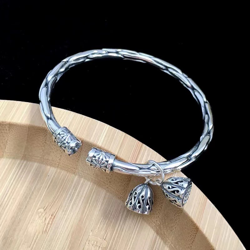 扭花莲蓬时尚百搭手镯-A010