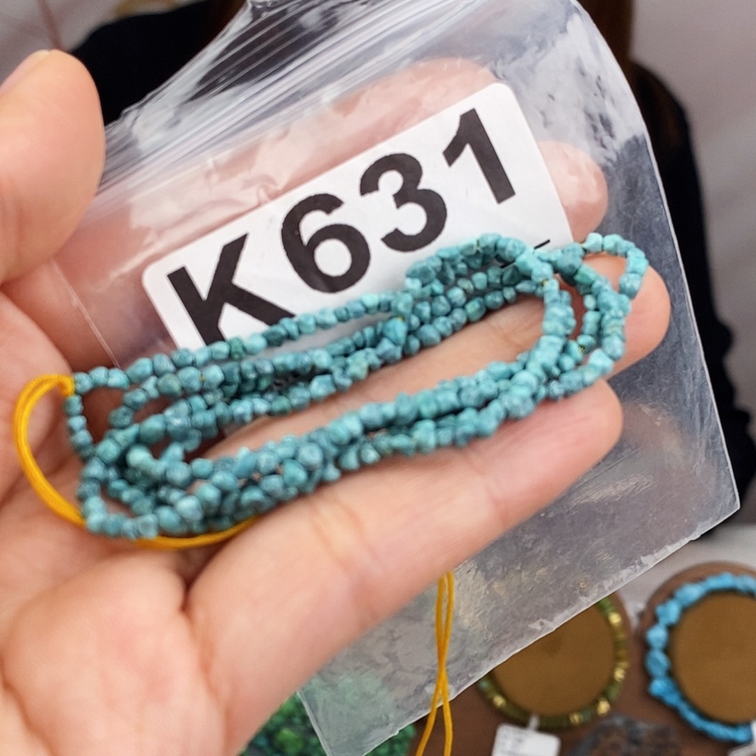 绿松石未镶嵌原矿