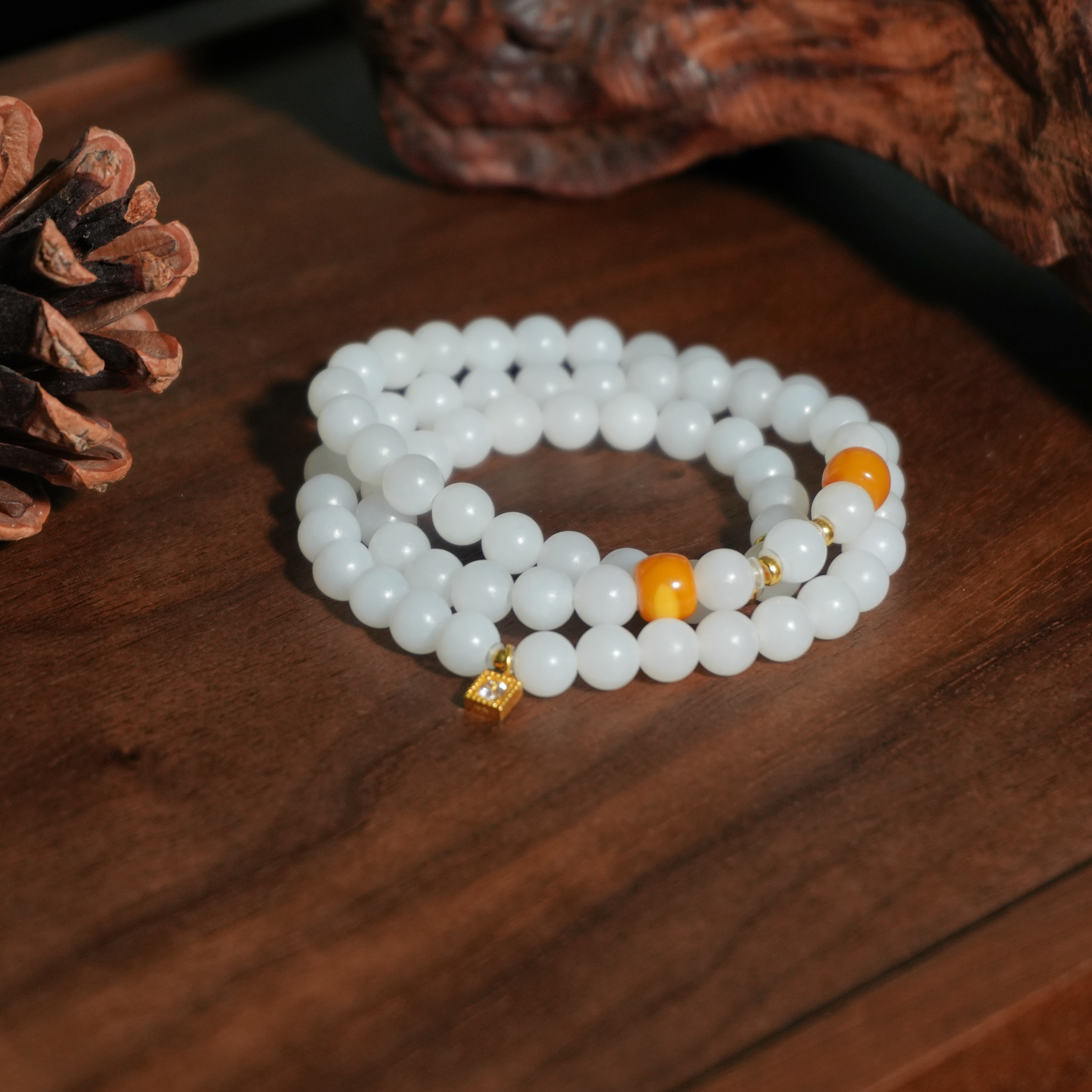 F758 和田玉18k金镶嵌 俄料蜜蜜小提溜三圈