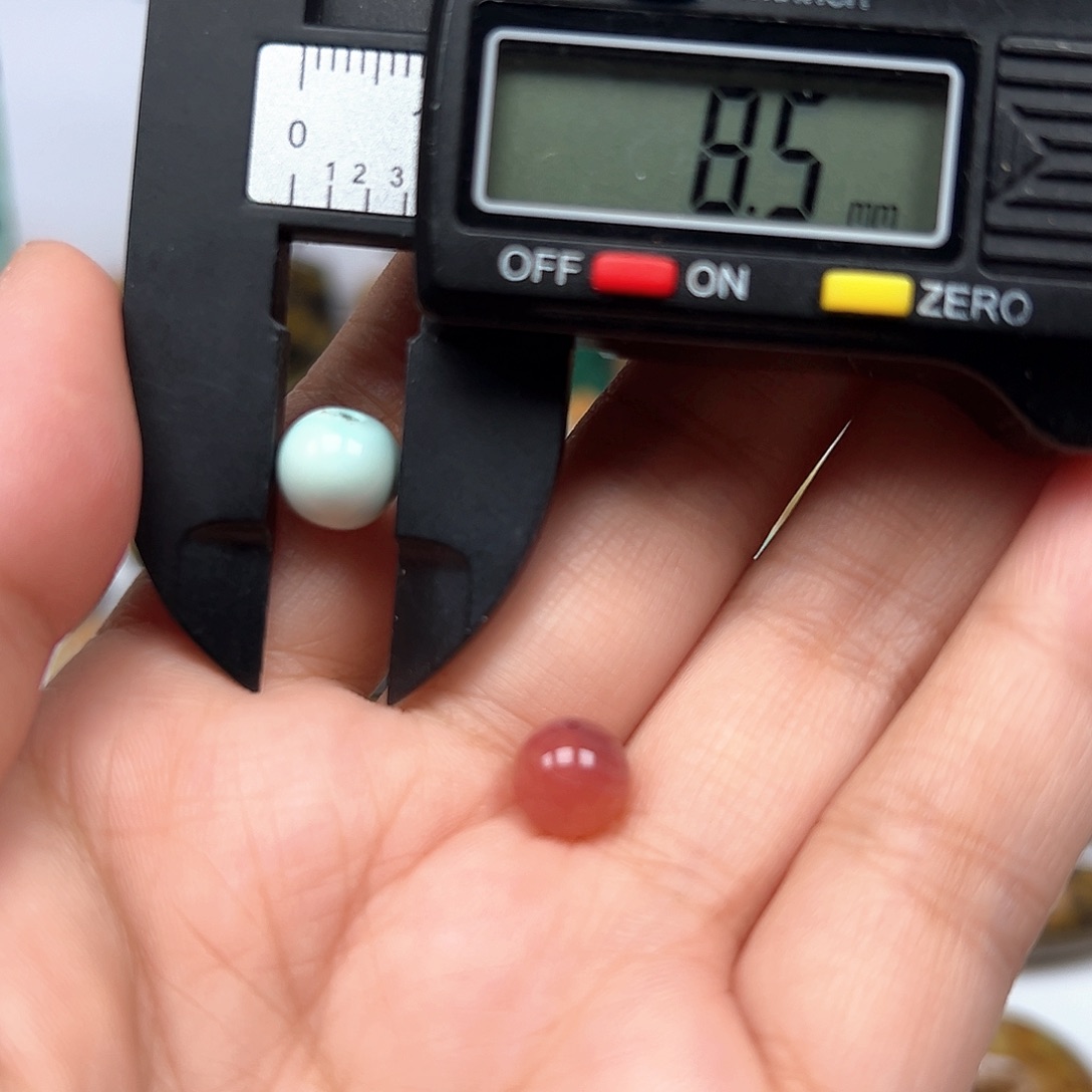 南红玛瑙未镶嵌珠宝奇石