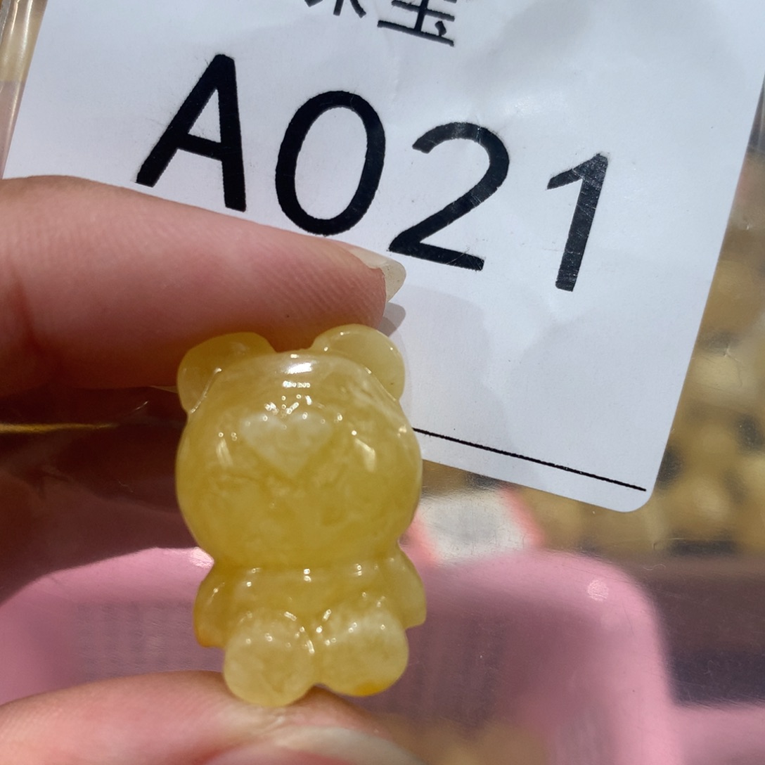 未镶嵌琥珀珠宝奇石