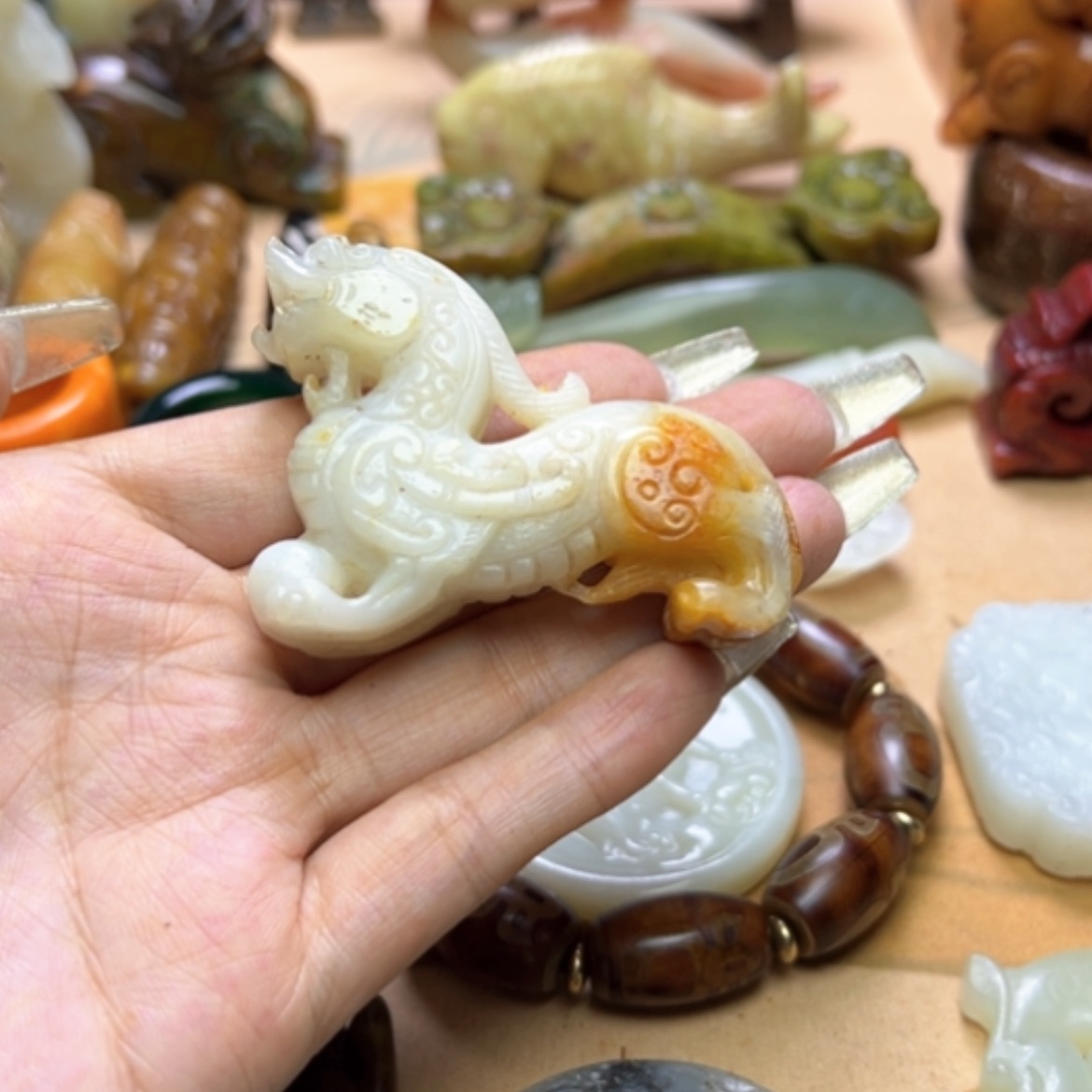 【闪购商品】蛇纹石玉颈饰未镶嵌