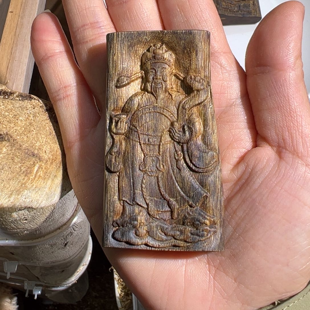 沉香吊坠红棋楠吊坠雕刻20.6克