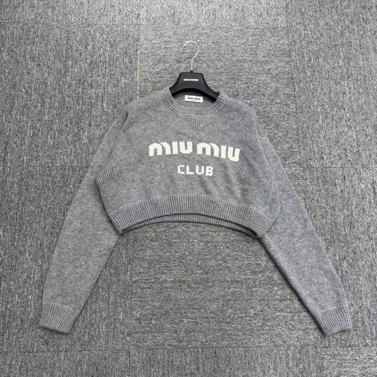 99新 MIU MIU/缪缪 字母嵌花羊毛毛衣/36码/编码18715