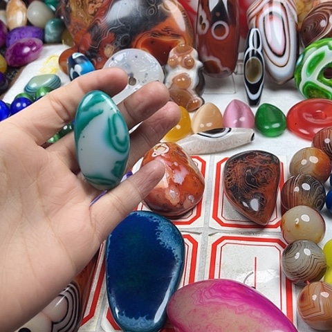 玛瑙/玉髓颈饰未镶嵌