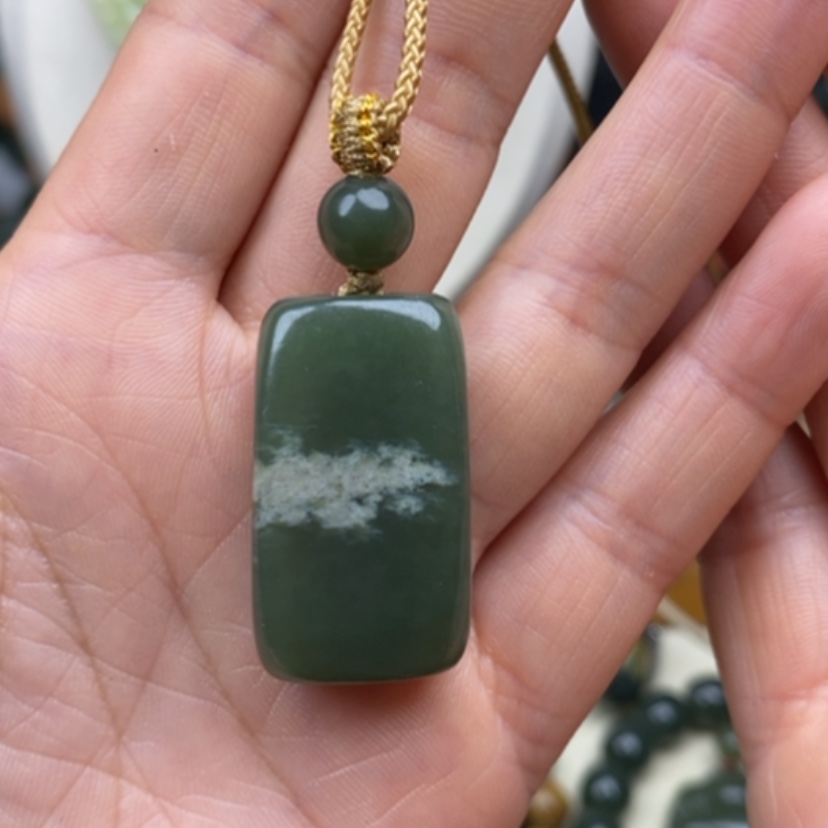 【闪购商品】未镶嵌和田玉挂件天***玉