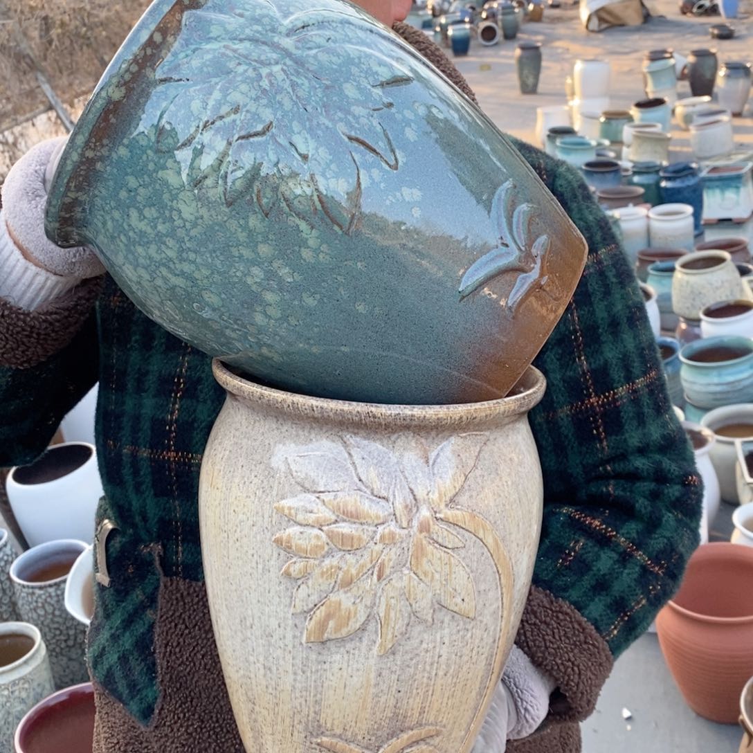 红陶口20高25～～～