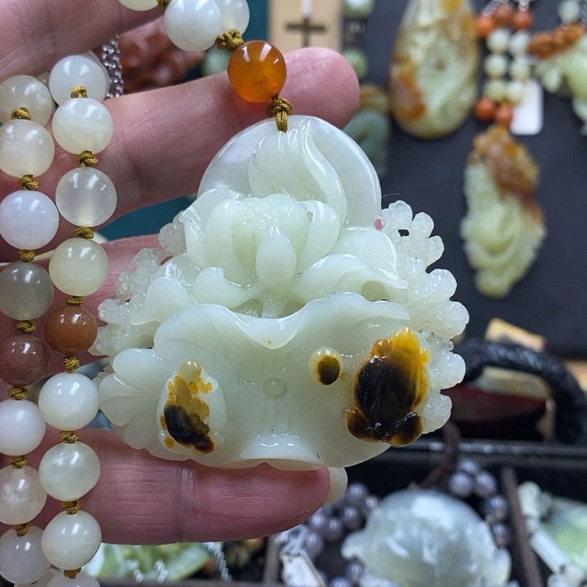 【闪购商品】蛇纹石玉吊坠未镶嵌