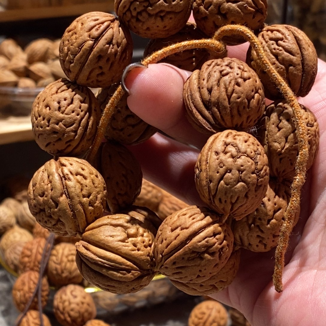 桃核吊坠桃核手持卡18