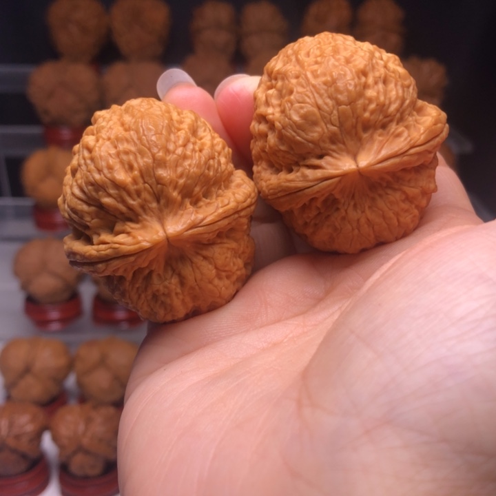 文玩核桃吊坠4铁狮子