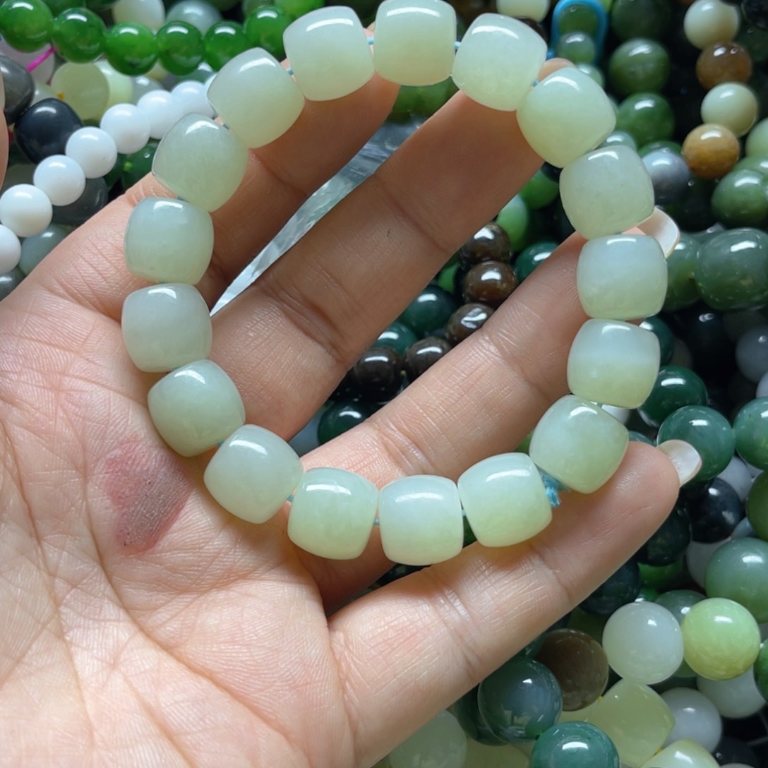 和田玉手链未镶嵌