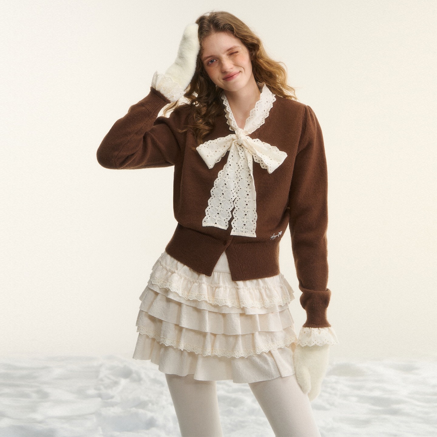 AsGony 蕾丝拼接短款毛衣开衫