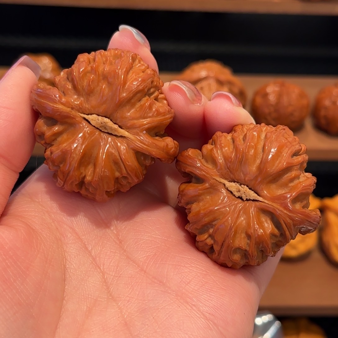 桃核把件f**r白狮子43 精品1383