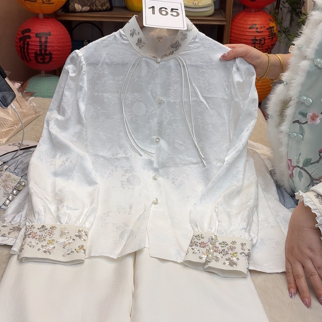 刺绣106胸围对襟衬衫