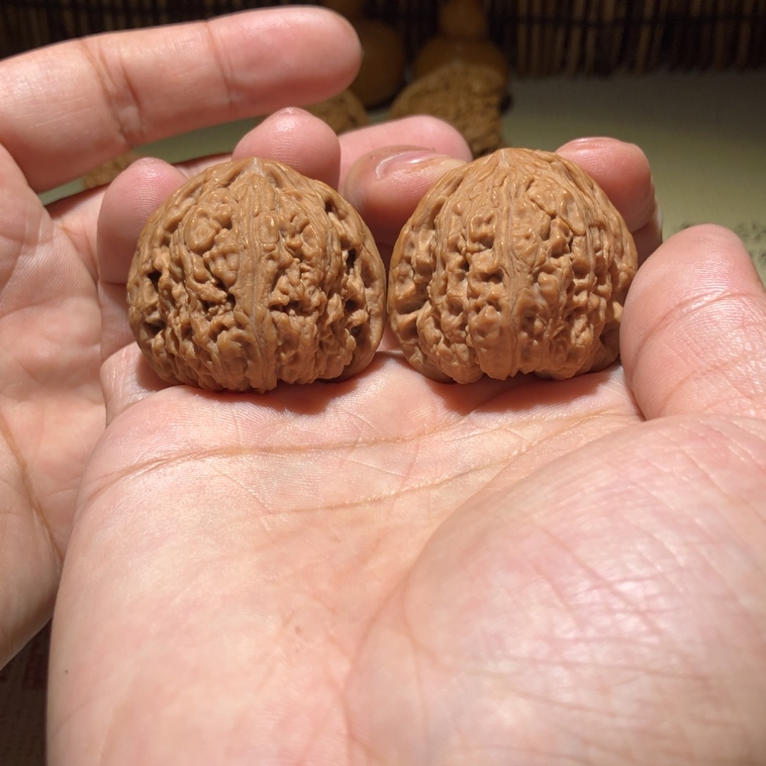 文玩核桃把件38尺全品三角窝头桩木塞底涿鹿南疆石