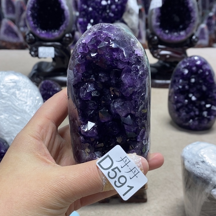 水晶未镶嵌大型摆件（非配饰）