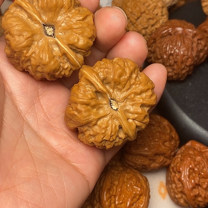 A***风文玩核桃把件娃40