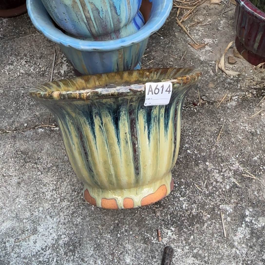 秦***月花盆紫砂614      