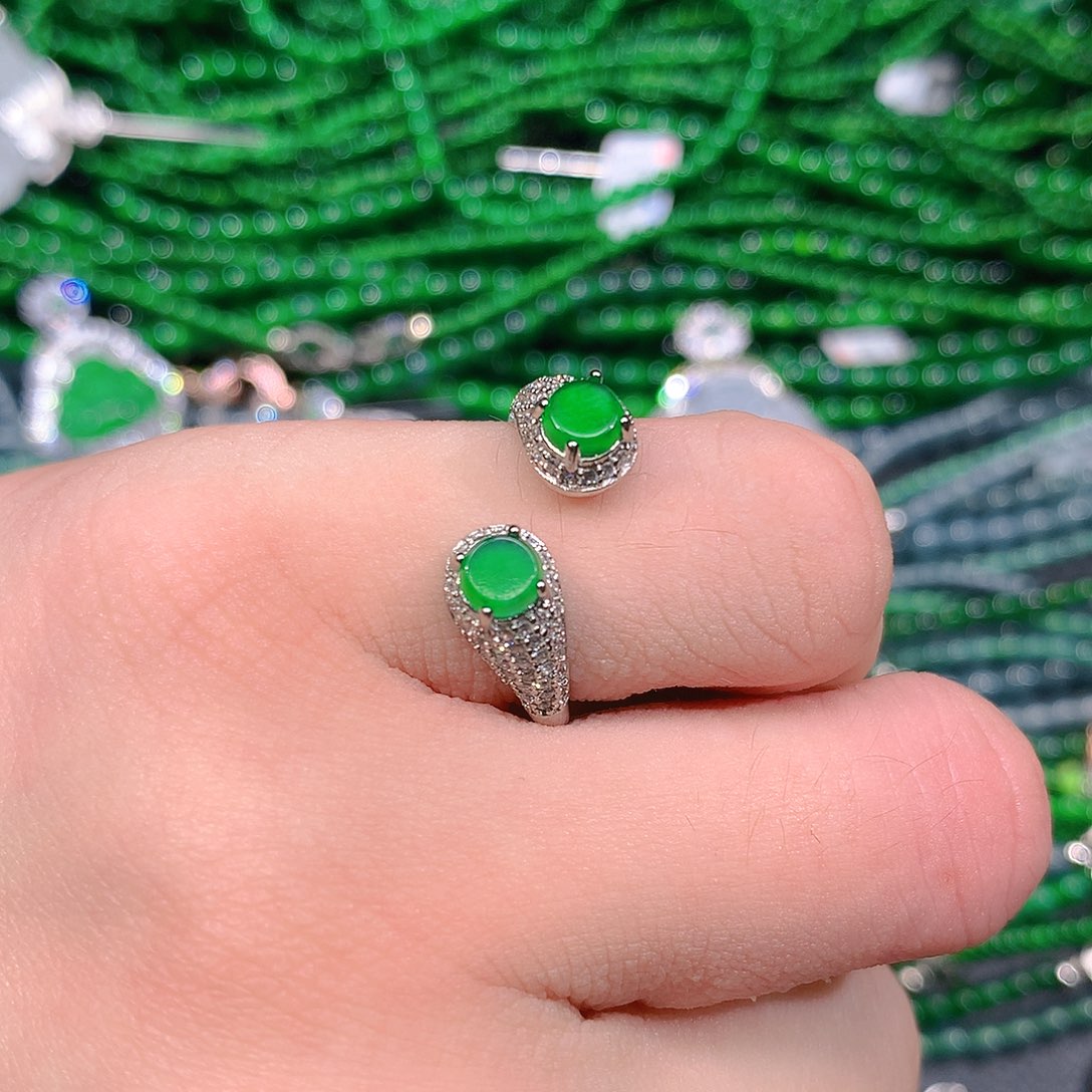 翡翠戒指未镶嵌天然