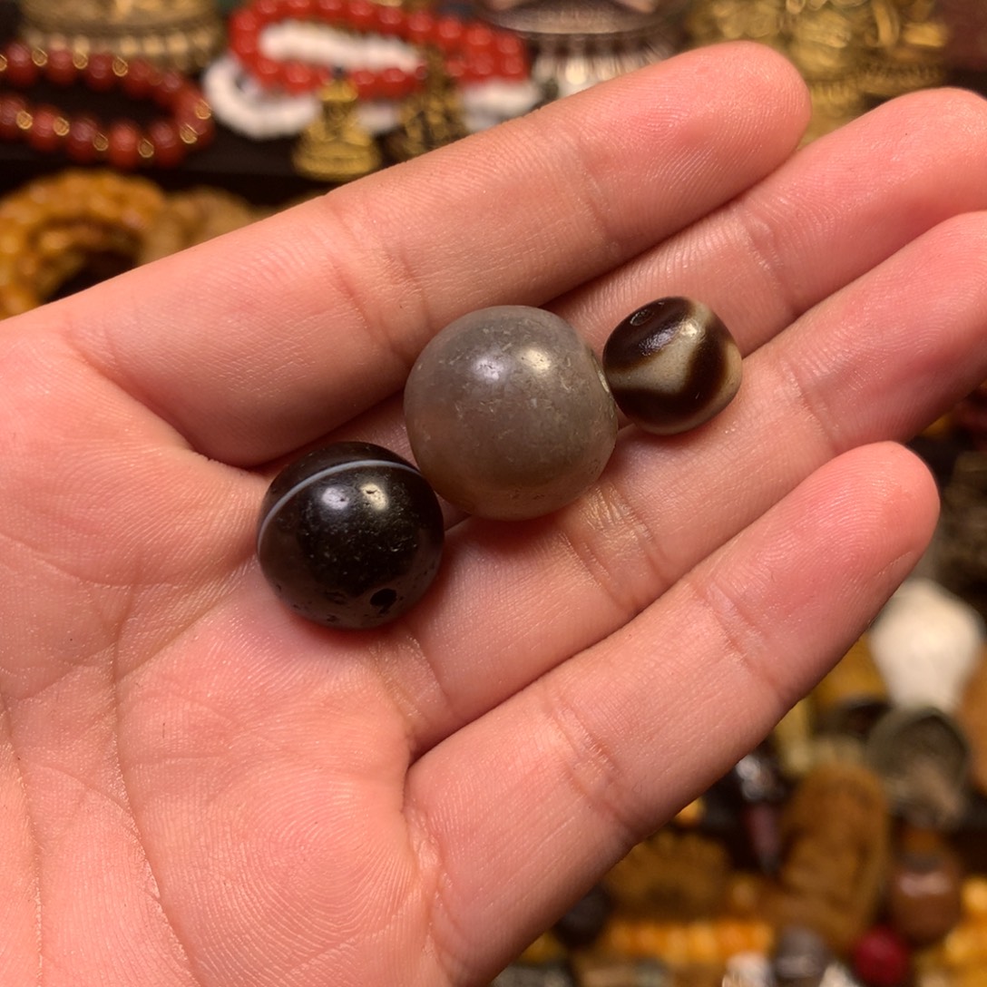 ༺***༻泥塑娘啦擦擦骰子