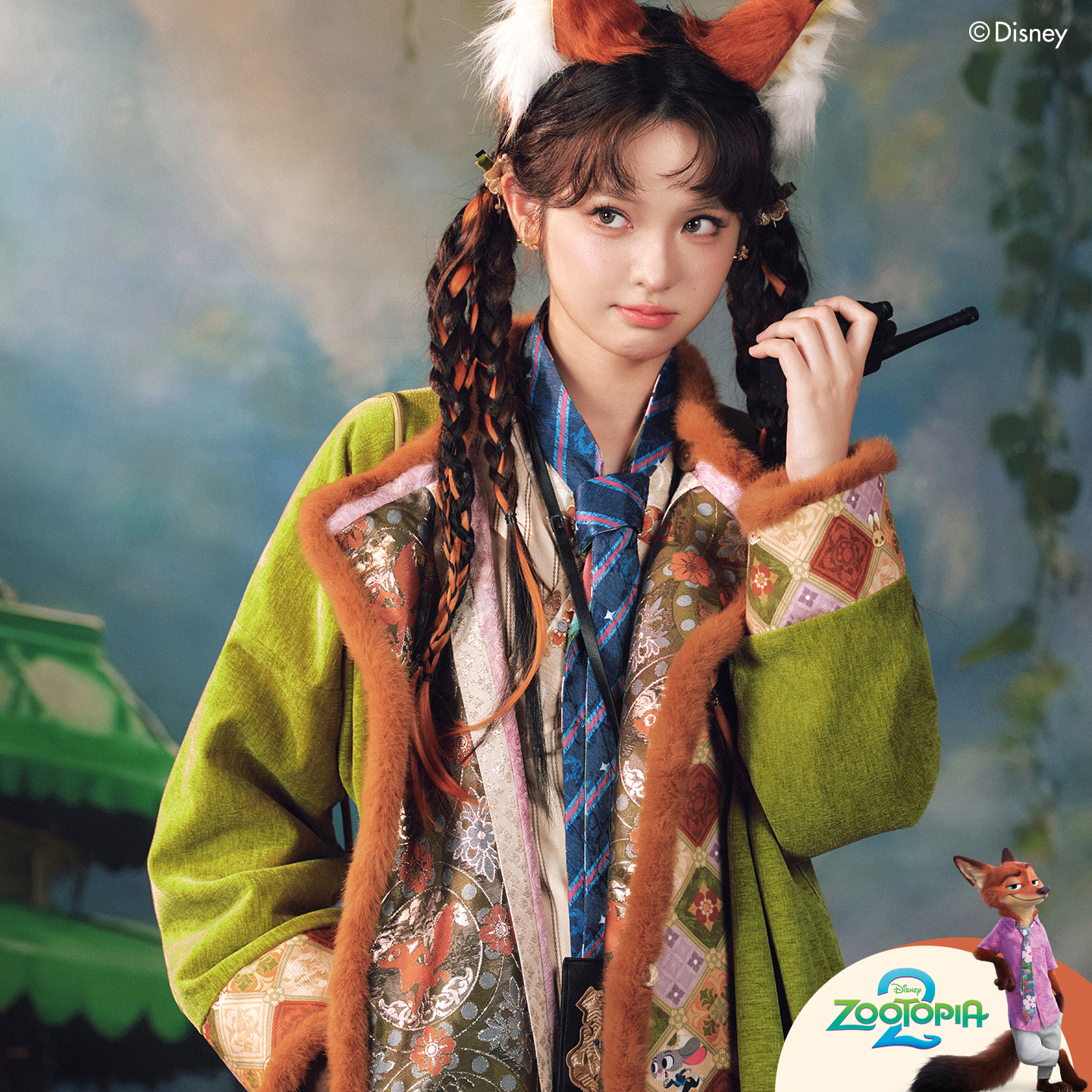 十三余小豆蔻儿[迪士尼疯狂动物城尼克-双面狐影]圆领袍外套女冬