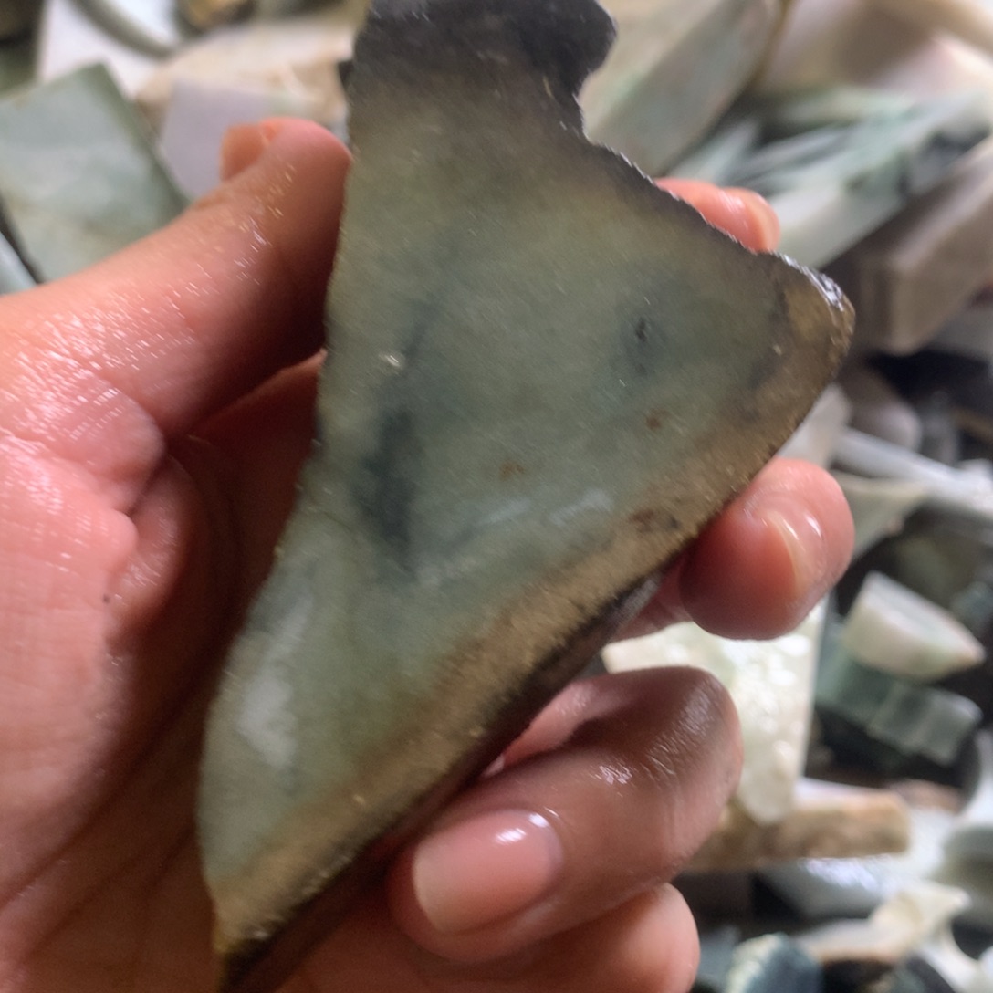 翡翠颈饰未镶嵌缅甸翡翠