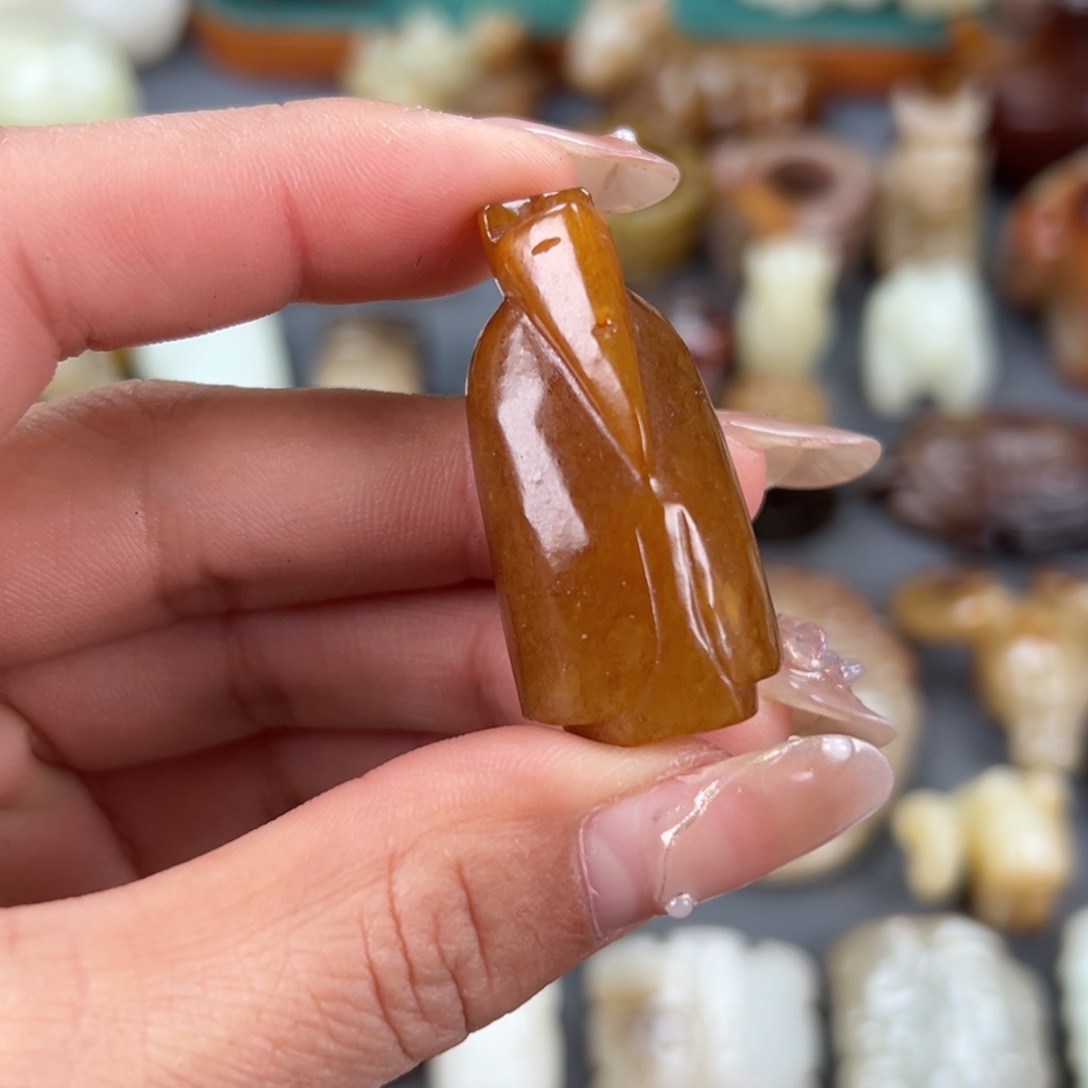 和田玉（糖玉）颈饰未镶嵌