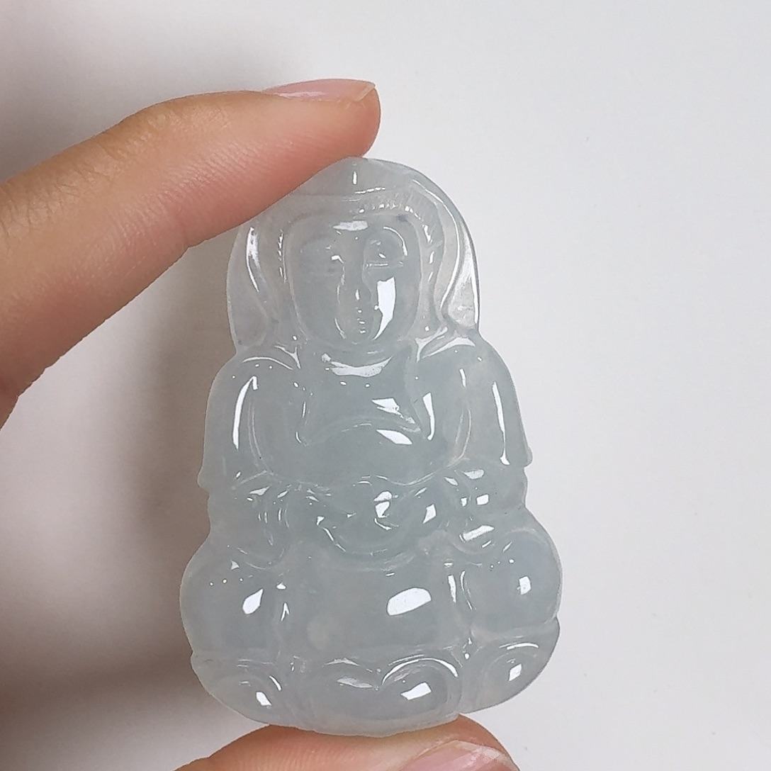 翡翠颈饰未镶嵌观音