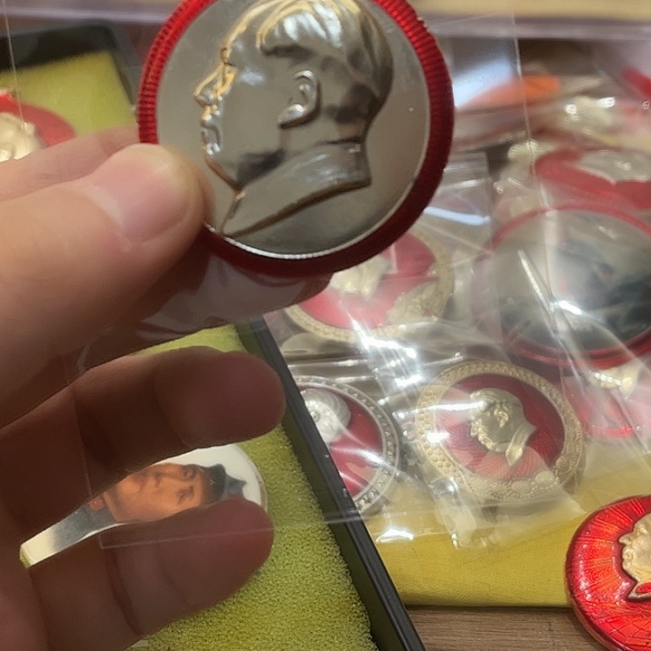 众***馆像章一一一一一一一一一