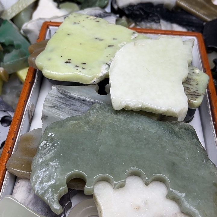 未镶嵌和田玉（翠青玉）珠宝奇石用****5