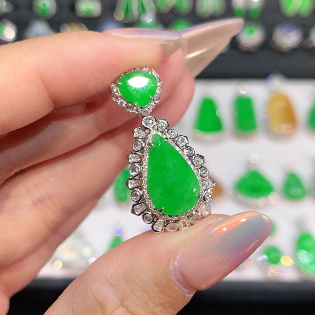 翡翠18K金镶嵌吊坠(不含链)