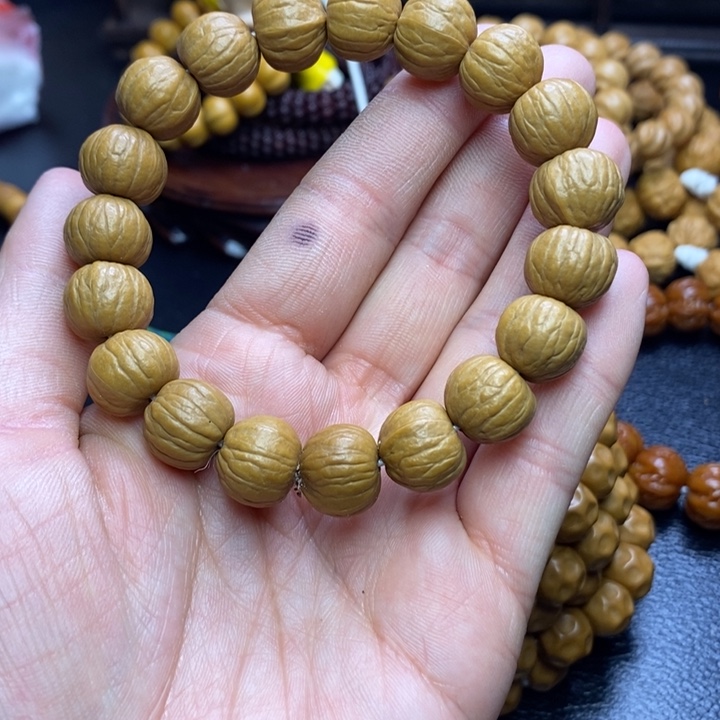 猴头核桃手串猴头