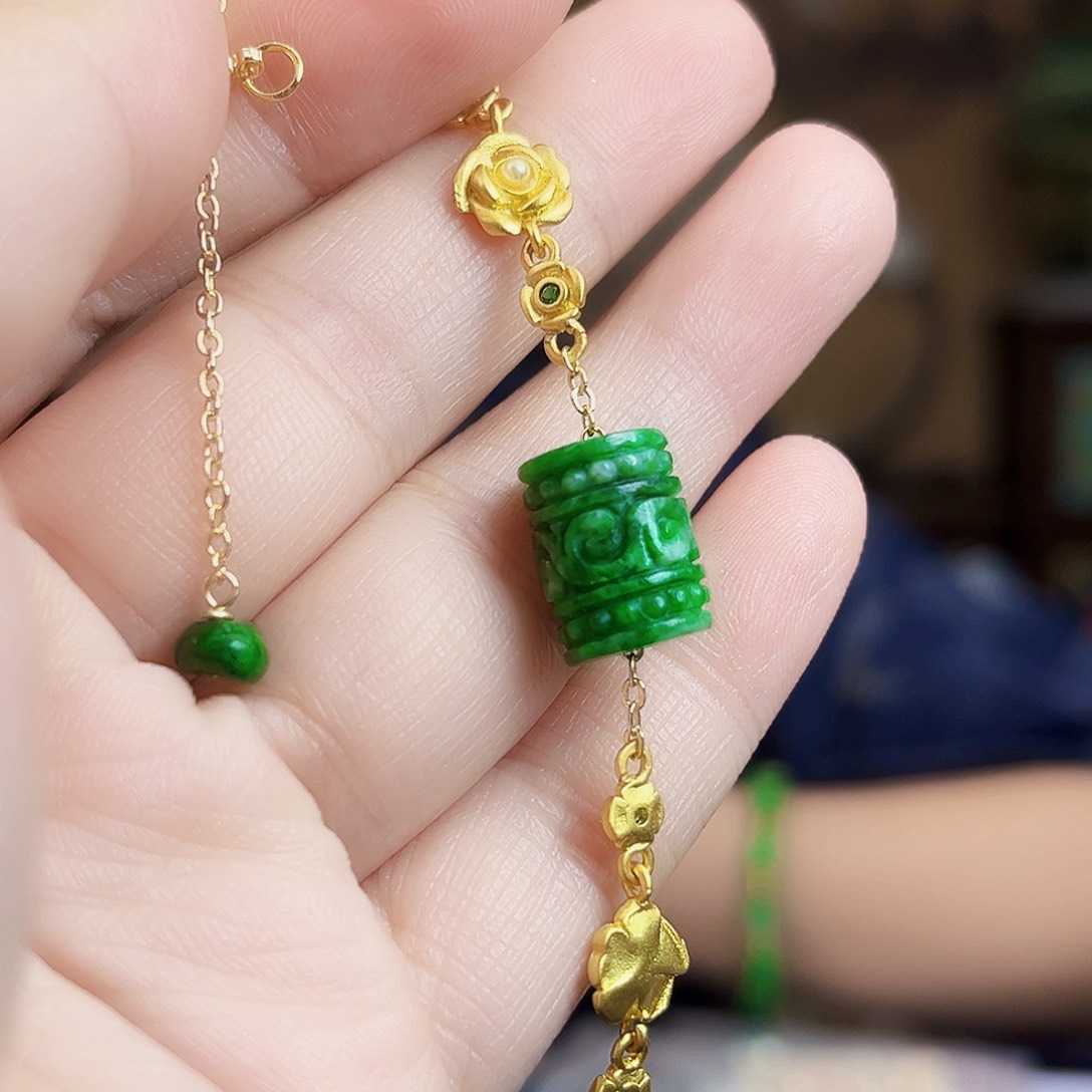 翡翠未镶嵌颈饰手链