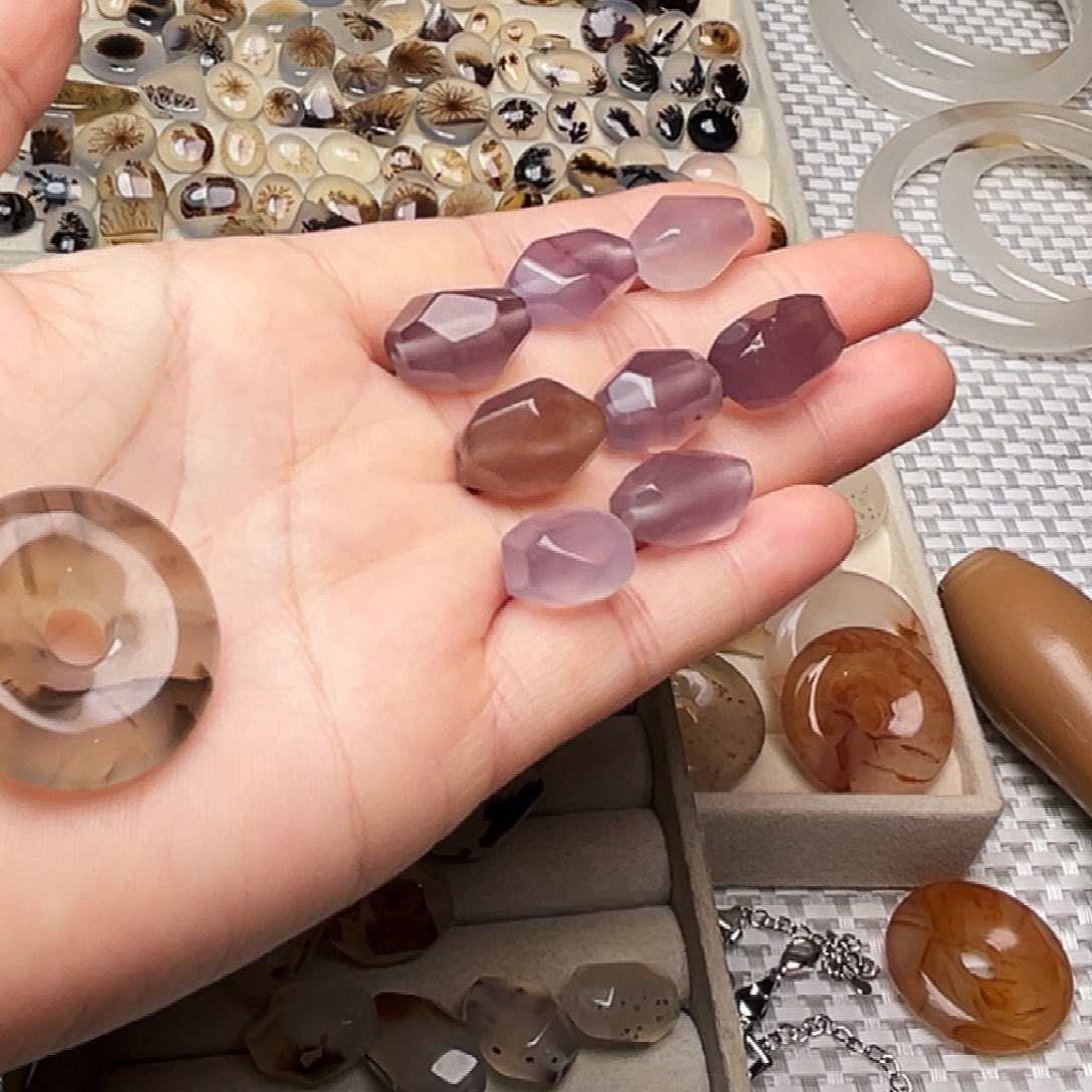 麻***子玛瑙/玉髓合金颈饰