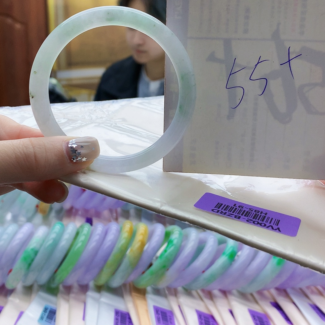 翡翠未镶嵌手镯ghj