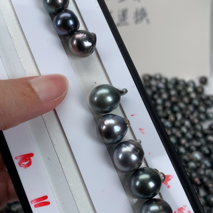 夏***至裸珠海水珍珠11-13mm大溪地裸珠