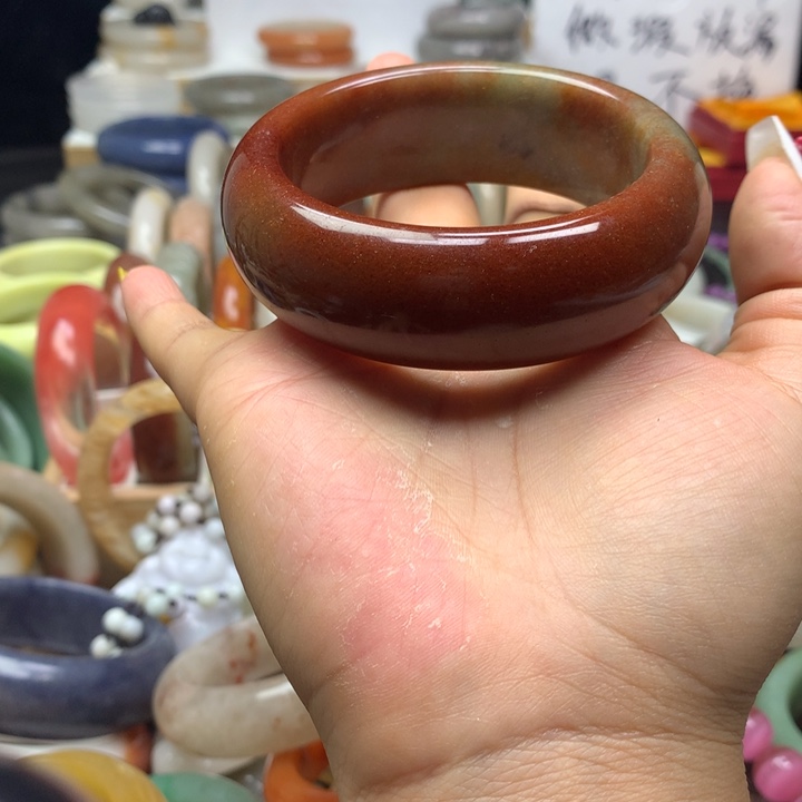 石英质玉手镯未镶嵌